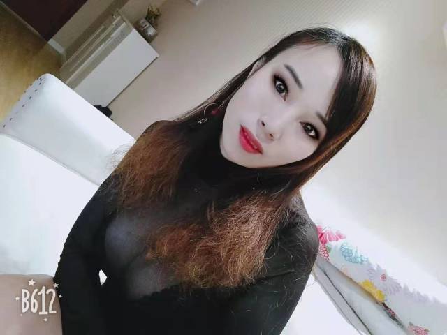 轻熟轩轩